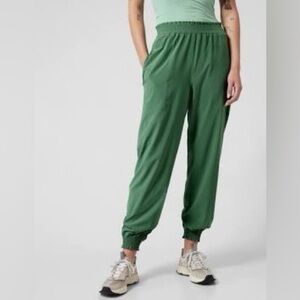 NWT Awesome Savannah Jogger by Athleta